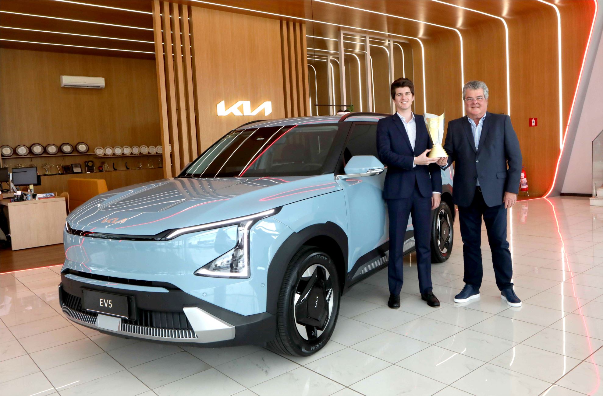 Kia EV5 é eleito melhor veículo elétrico, reconhece prêmio da Abiauto