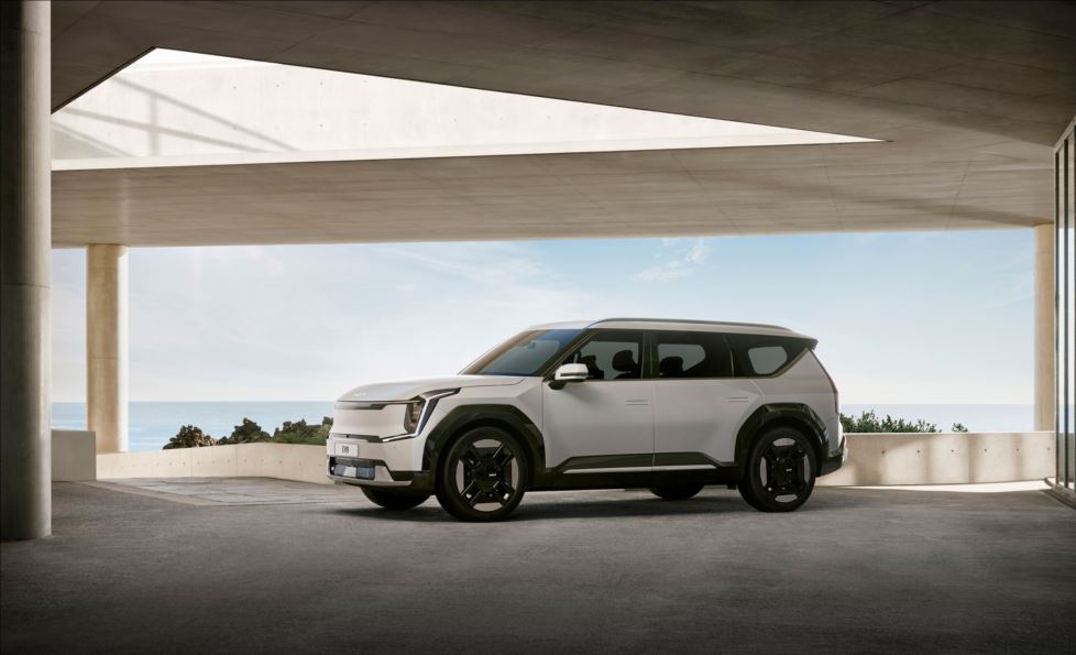 Kia revela EV9: EV inovador com design ousado e autêntico de SUV