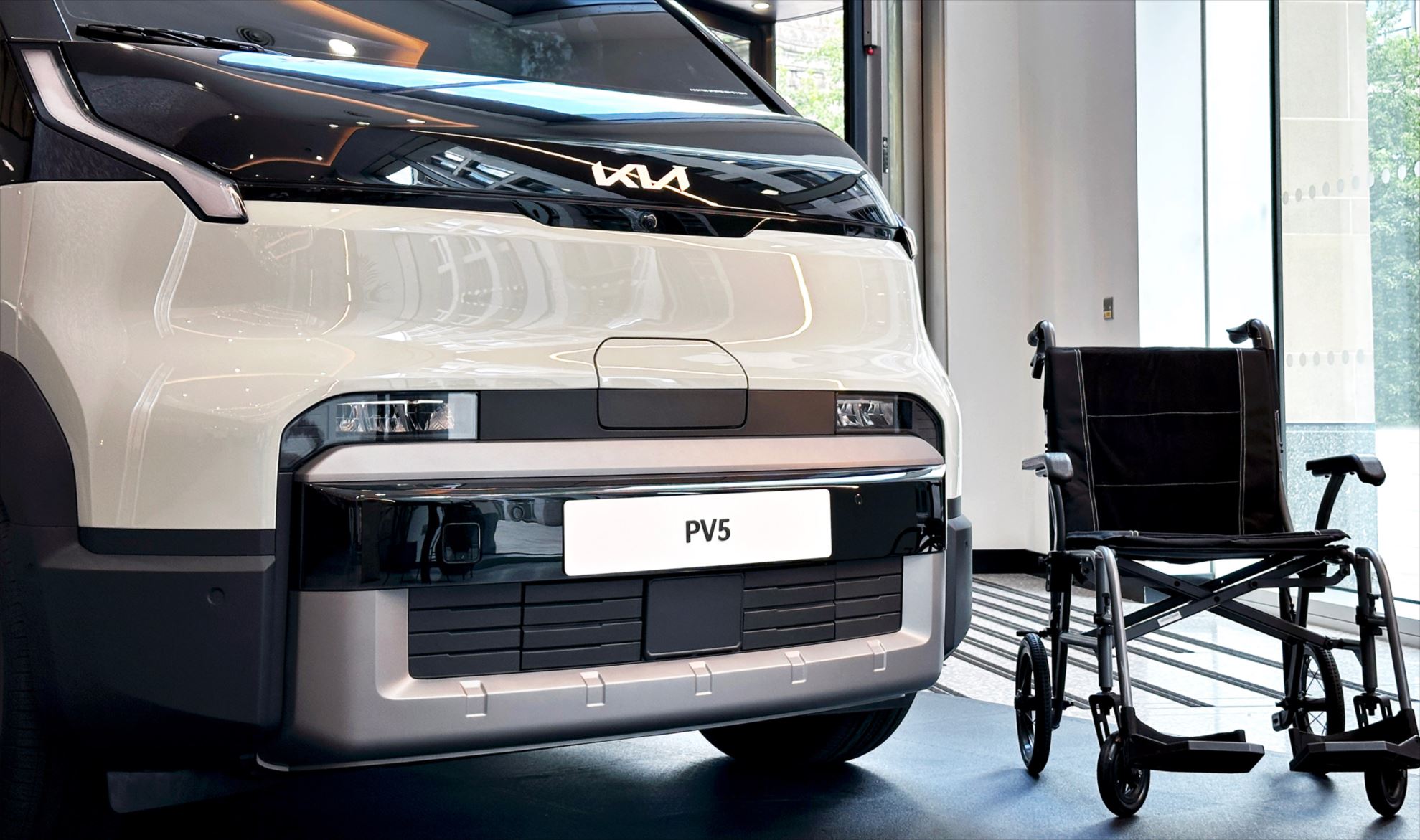 Kia PV5 WAV: uma nova era de veículos elétricos acessíveis