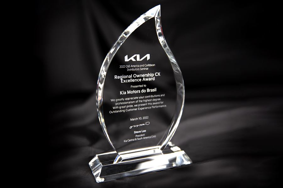 Kia Brasil é premiada por excelência na experiência do cliente